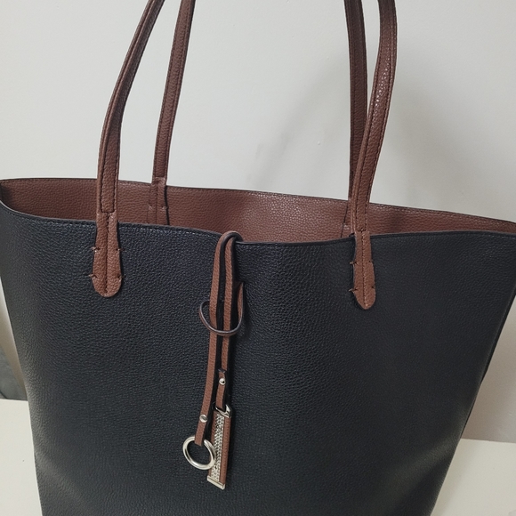 Shoulder Bag Like New - Picture 4 of 7